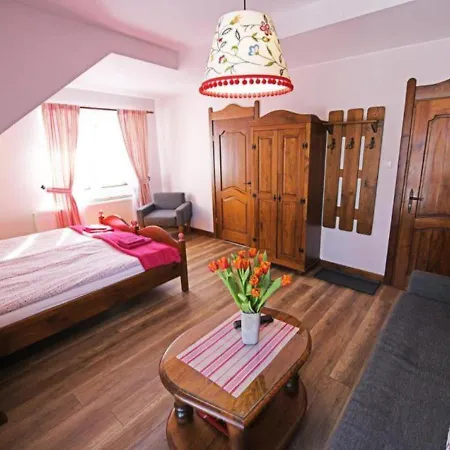 Gosciniec Malinowka 3*