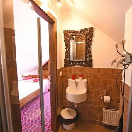 Gosciniec Malinowka فندق مبيت وإفطار Krzeszna