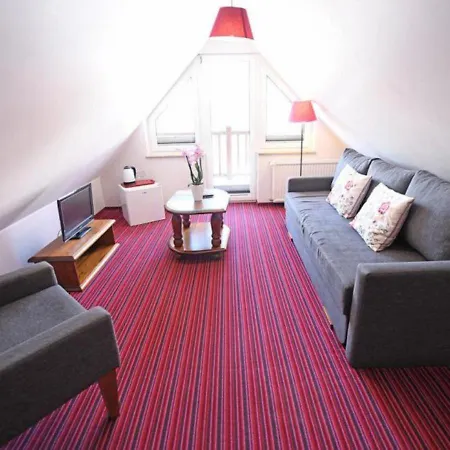 Gosciniec Malinowka 3* Krzeszna