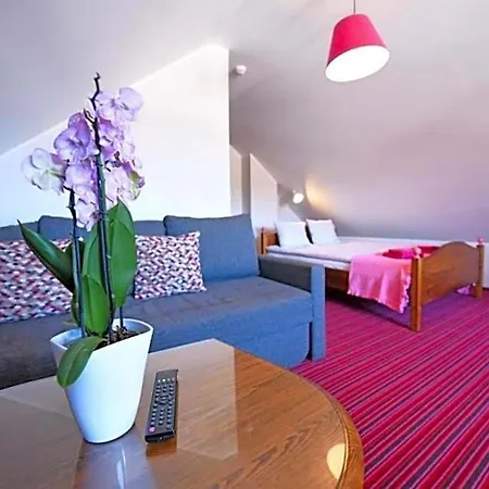 Gosciniec Malinowka 3* Krzeszna