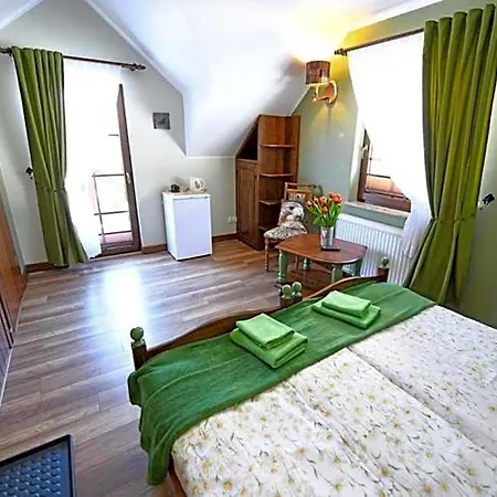 Gosciniec Malinowka 3*